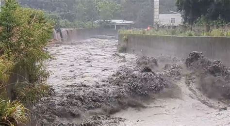 雨彈狂炸廬山慘況曝！溫泉飯店地基「掏空」懸山壁、土石流淹沒百坪大廳 社會 三立新聞網 Setncom