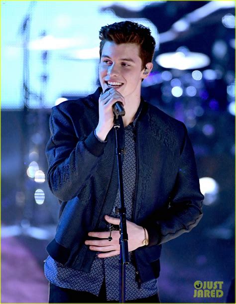 Shawn Mendes Performs Mercy At Iheartradio Music Awards 2017 Video