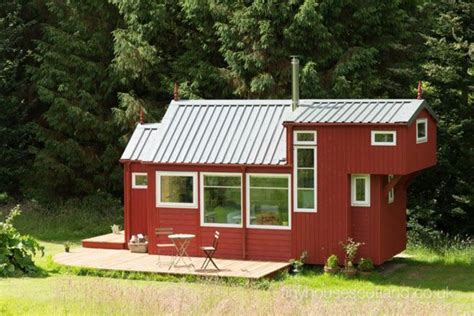 Retro Modern Scottish Tiny House Is All About Simple Comforts