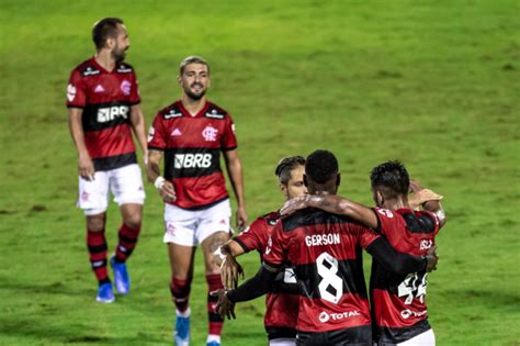 Arrascaeta Elogia Desempenho Do Flamengo Mas V Espa O Para Melhora