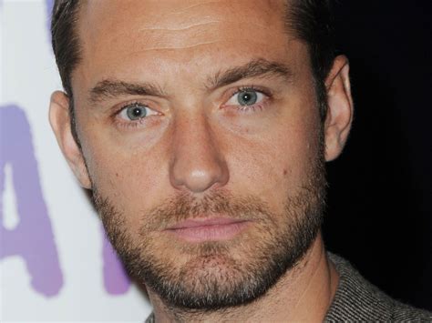 Jude Law dons a 'big belly' for Dom Hemingway role | The Independent