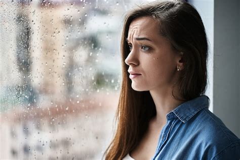 Premium Photo Crying Woman With Tears Eyes Suffering From Emotional