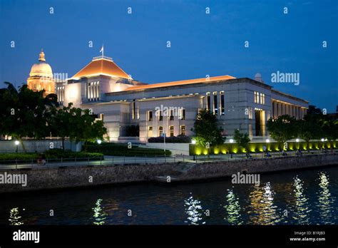 Singapore parliament building hi-res stock photography and images - Alamy