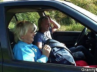 Granny Outside Hotntubes Porn