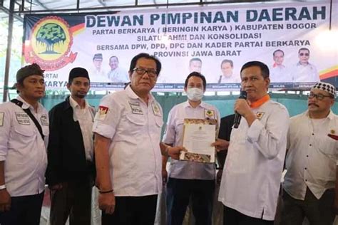 Resmi Pengurus Partai Berkarya Bogor Terima Sk Dari Dpw Jabar