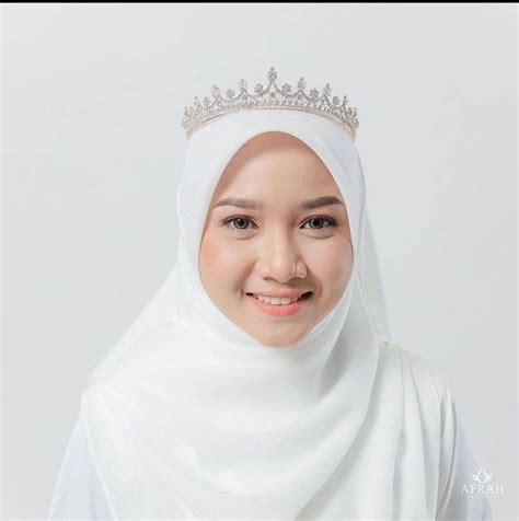 Pin By Henik Rahma On Bridal Hijab Makeup In 2023 Rias Wajah