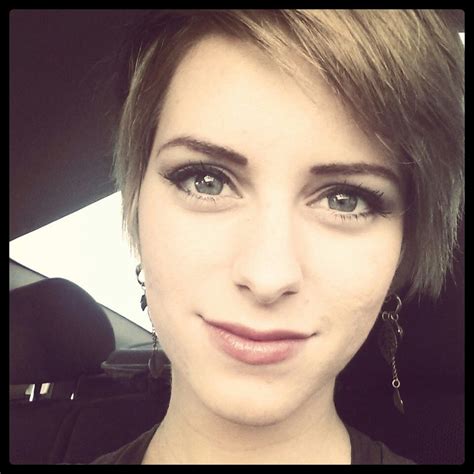 Pixie Cut Blonde Makeup Pixie Cut Pixie Haircut Makeup For Blondes