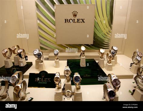 Rolex Window Display Hi Res Stock Photography And Images Alamy