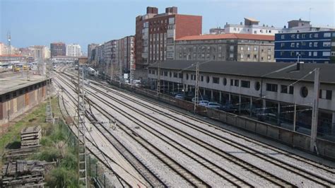 Renfe Transporta Por Carretera A Los Viajeros Entre Santander Y Ribadesella