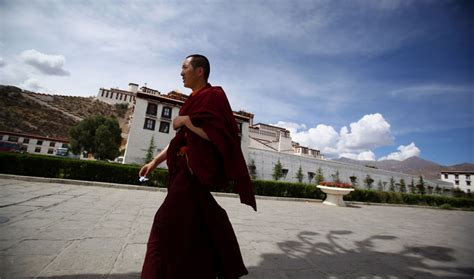 Second Tibetan Monk Burns Himself Alive The World From Prx