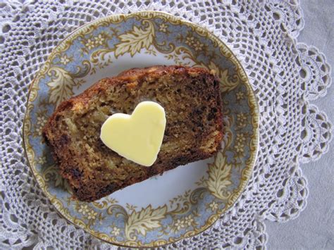 my button cake: earl grey tea cake