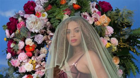 Beyoncé Announces She’s Pregnant With Twins In Perfectly Beyoncé Fashion Vox