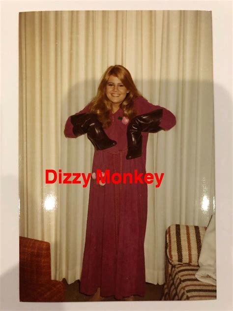 5 PHOTO SET OF LISA WHELCHEL FACTS OF LIFE ORIGINAL PHOTO IN DRESSING ...