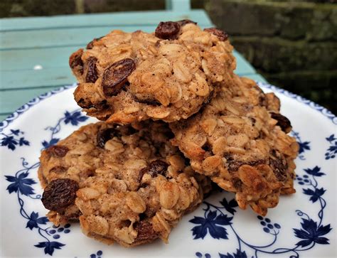 Honey And Oat Cookies