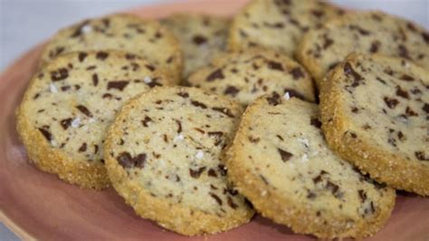 Salted Butter And Chocolate Chunk Shortbread Cookies Recipe