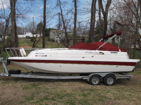 2004 24 Splendor Boats 240 Platinum Cuddy Asheville Nc