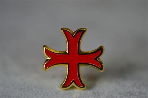 Pin s Maçonnique Croix Templiére pour franc maçon jakin boaz net