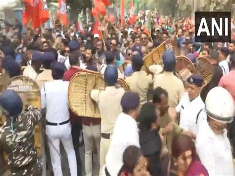 West Bengal Scuffle Between Police Bjp Workers During Protest Over Sandeshkhali Incident