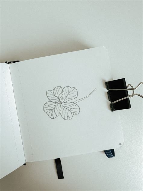 12: Four-leaf Clover — ellatronic art