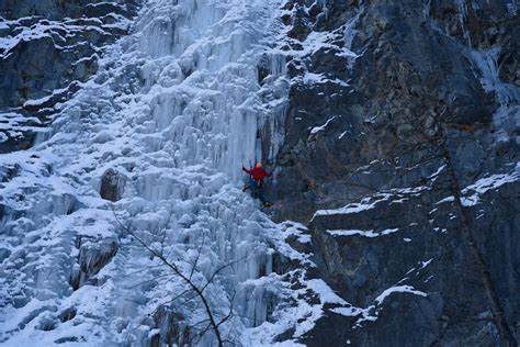 Le Pylône icefall 3 Miguel Ordóñez de Arce Flickr