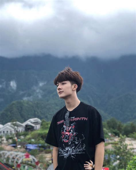 Hot boy dân tộc tại Sa Pa khiến dân mạng xao xuyến Báo Dân trí