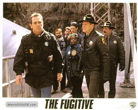 The Fugitive Lobby Card With Tommy Lee Jones And Tom Wood