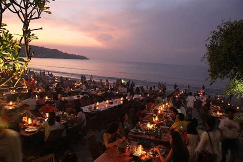 Have Dinner In Jimbaran Bali Fun Trip