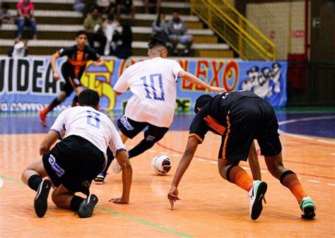 Grêmio Orquídeas é campeão do Futsal Sub 18 de Santa Bárbara Novo Momento