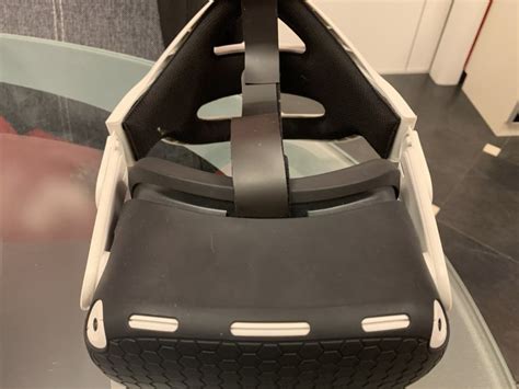 Oculus Quest 2 - 128 GB + DODACI!