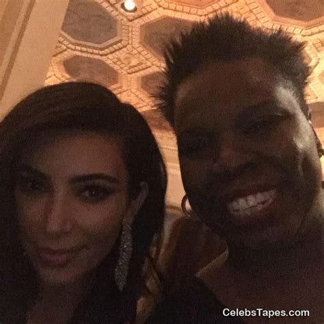 Leslie Jones Frontal Naked Scrolller