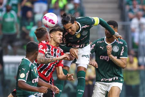 Em Jogo Expuls Es Palmeiras E S O Paulo Empatam Sem Gols Pelo