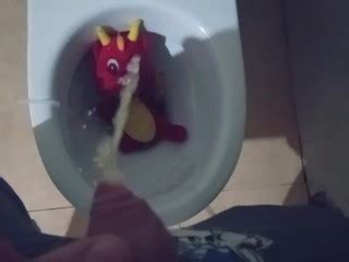 Red Dragon Drake Peeing Pornhub Gay