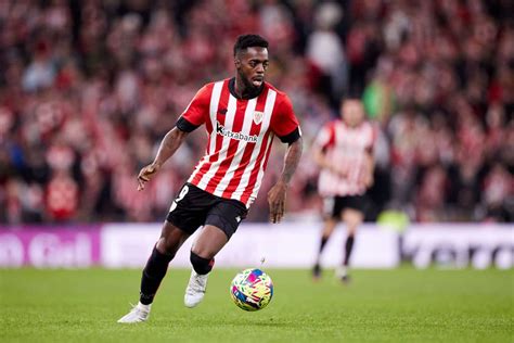 Lattaquant Ghan En De Lathletic Bilbao I Aki Williams Se D Barrasse