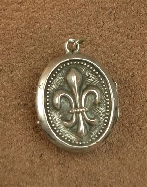 Pendentif Ancien Ouvrant Porte Photo En Argent Massif Fleur De Lys Xixe