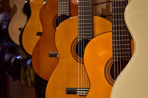 Las 6 Mejores guitarras españolas para principiantes Txirula Blog