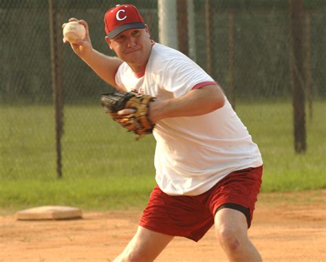 Charleston Hurricanes head to softball tournament > Joint Base