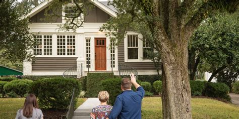 Erin and Ben Napier Say This Is One of Their Favorite 'Home Town' Houses