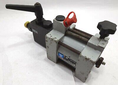 SKF Air Driven Oil Pump THAP 030 High Pressure Tool Hydraulic 30MPa 4