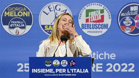 Italie La Post Fasciste Giorgia Meloni Nomm E Premi Re Ministre