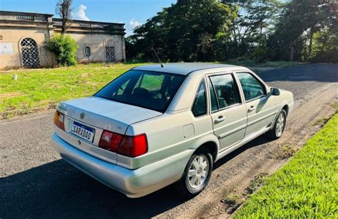 Volkswagen Santana 2 0 Mi 8v 2001 2001 Salão Do Carro 307399