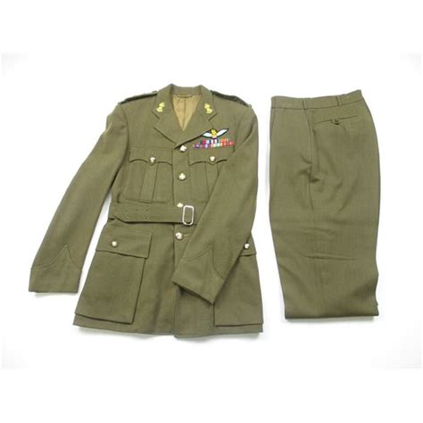 CANADIAN MILITARY DRESS UNIFORM