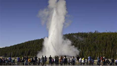 What If The Yellowstone Supervolcano Erupted Howstuffworks 45 Off