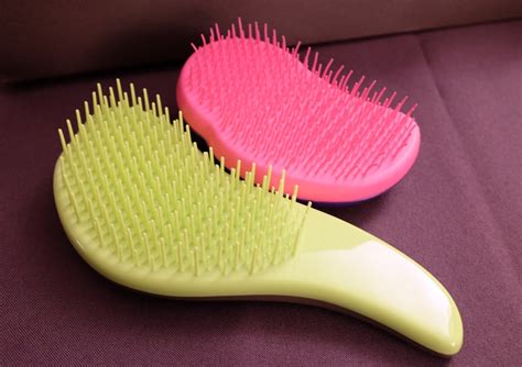 Quelle brosse pour démêler des cheveux fins