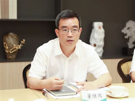 省委改革办一行来新区考察“增值式”政务服务工作澎湃号·政务澎湃新闻 The Paper