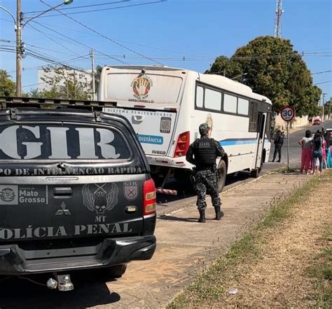 Vinte mulheres são detidas tentando entrar drogas em penitenciária