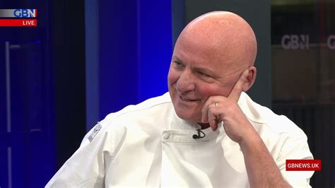 Money Talks Aldo Zilli Award Winning Celebrity Chef Joins Liam Halligan Youtube