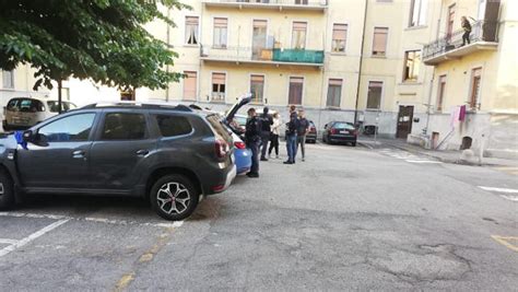 Aosta In Via Lexert Intervento Della Polizia Per Un Uomo Morto In Casa