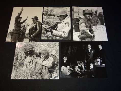 Anzio Robert Mitchum Peter Falk Photos Presse Cinema Argentique Ebay