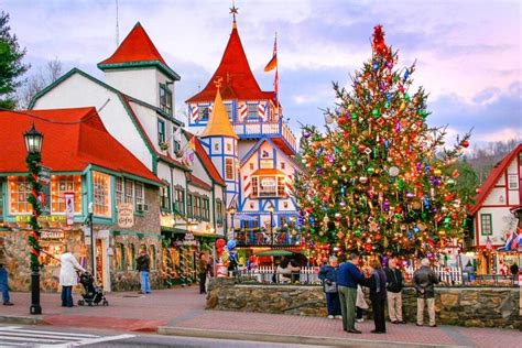 The Best Georgia Christmas Towns To Visit This Holiday Season