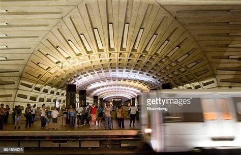 1,109 Red Line Metro Station Stock Photos, High-Res Pictures, and ...